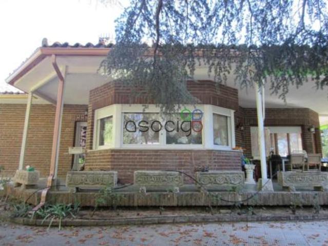 Chalet en venta en El Mapa, Chiloeches