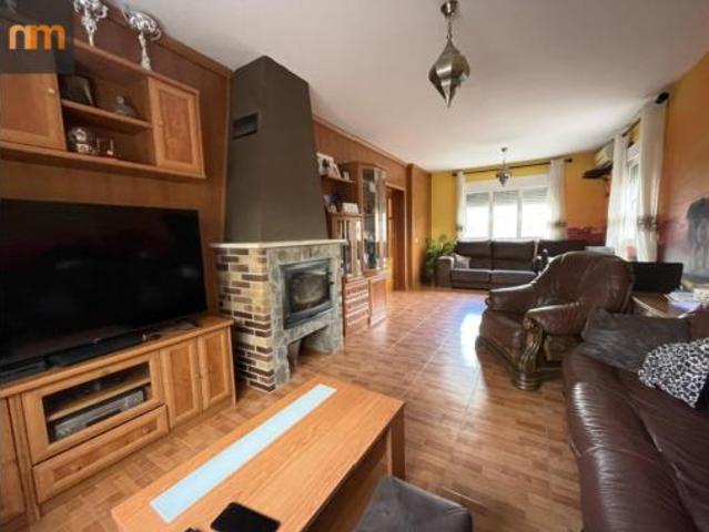 Chalet en venta en Urbanización Medina Azahara, Chiloeches