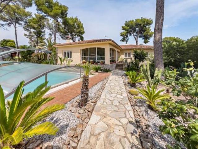 Chalet en venta en Urbanización El Bosque, La Hoya de Buñol