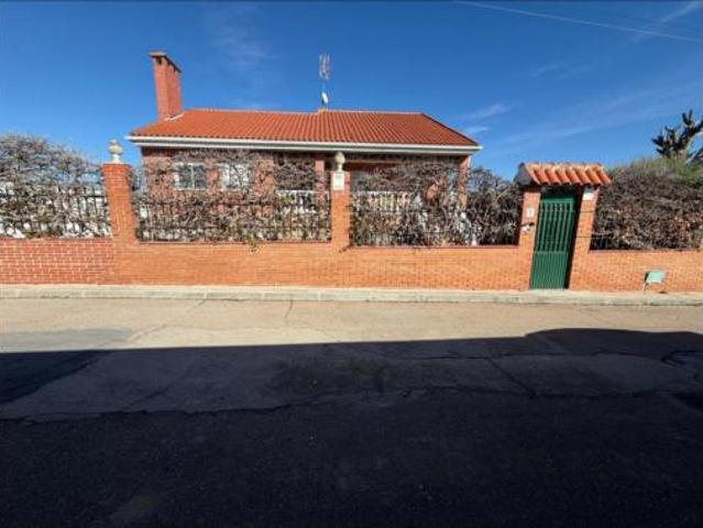 Chalet en venta en Chozas De Canales, Castilla-La Mancha