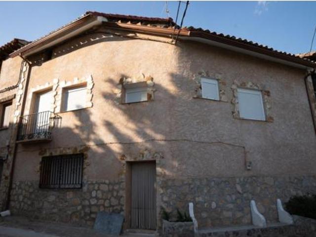 Chalet en venta en Cifuentes, Castilla-La Mancha