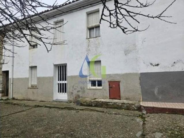 Chalet en venta en Cistierna, Castilla y León