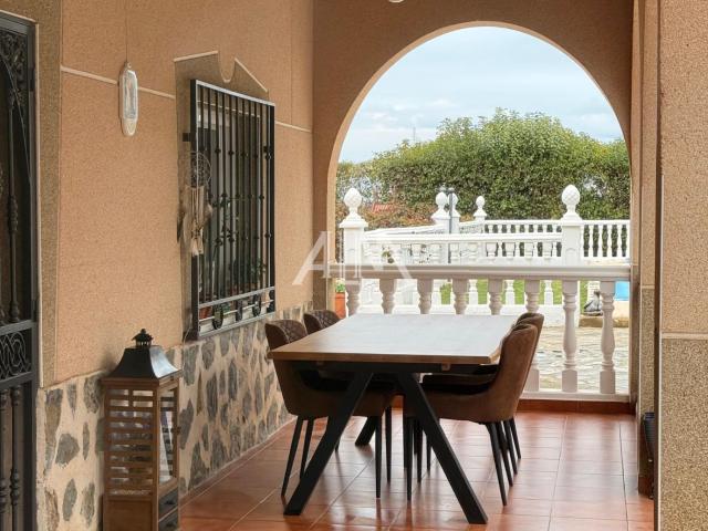 Chalet en venta en Paredazo del Menchel, Manzanares