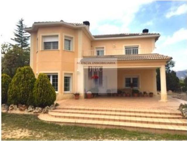 Villa en venta en Cocentaina