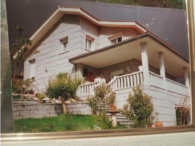 Chalet en venta en Coles, Ourense