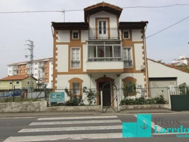 Chalet en venta en Barrio Puerta, Colindres