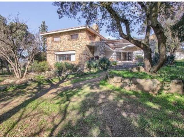 Villa en venta en Colmenar Del Arroyo