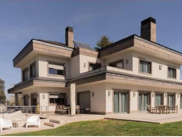 Villa en venta en Colmenar Viejo, Ciudalcampo