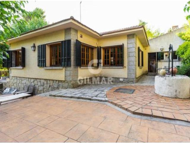 Chalet en venta en Colmenarejo, Madrid