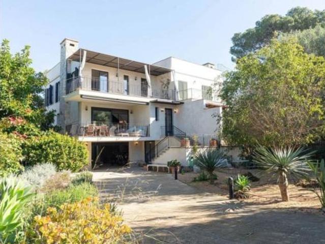 Villa en venta en Colmenarejo