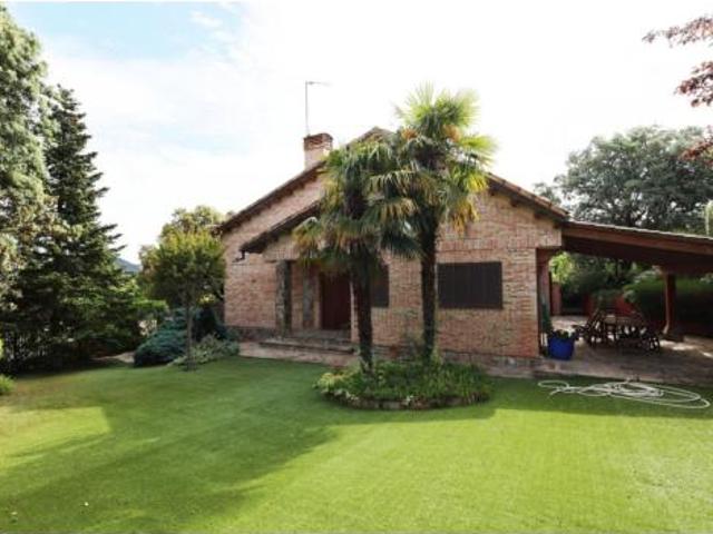 Chalet en venta en Colmenarejo, Madrid