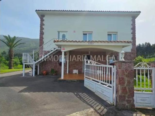 Chalet en venta en Colunga, Asturias