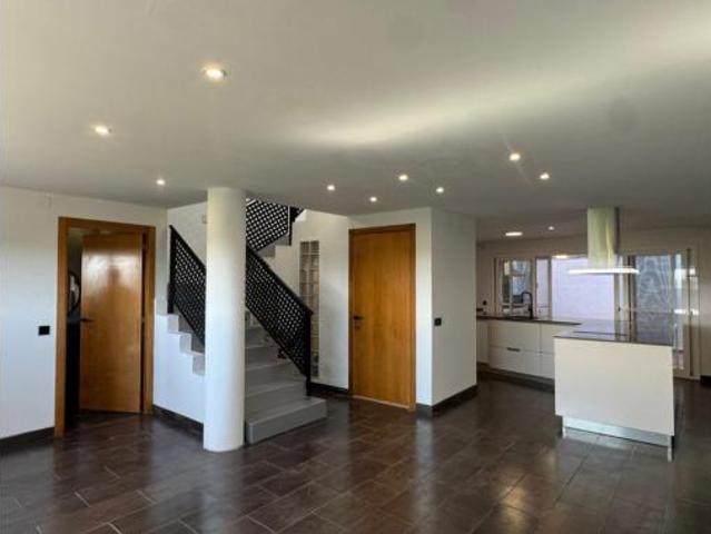 Chalet en venta en Corbins, Lleida