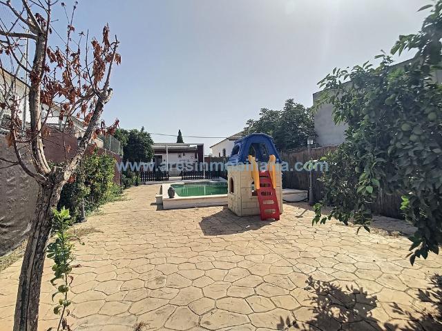 Chalet en venta en La Carlota, Andalucía