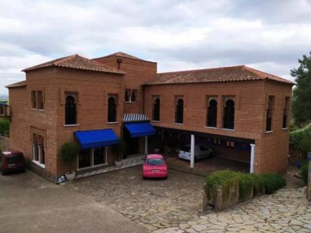 Chalet en venta en Alcolea, Córdoba