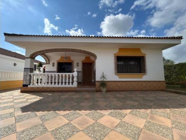 Chalet en venta en Alcolea, Córdoba