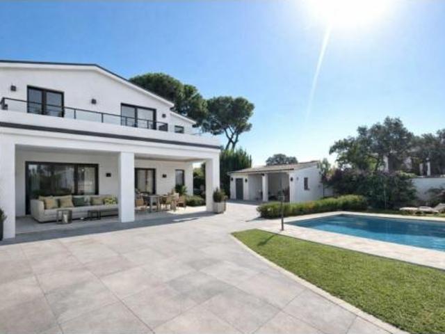 Chalet en venta en Urbanización El Sol, Córdoba