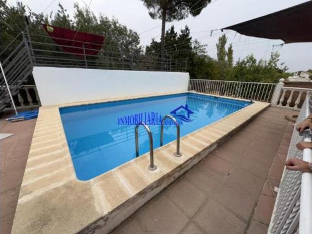 Chalet en venta en Alcolea, Córdoba