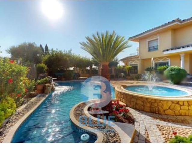 Chalet en venta en Villarubia, Córdoba