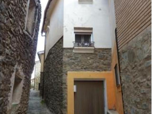 Chalet en venta en Cornago, La Rioja