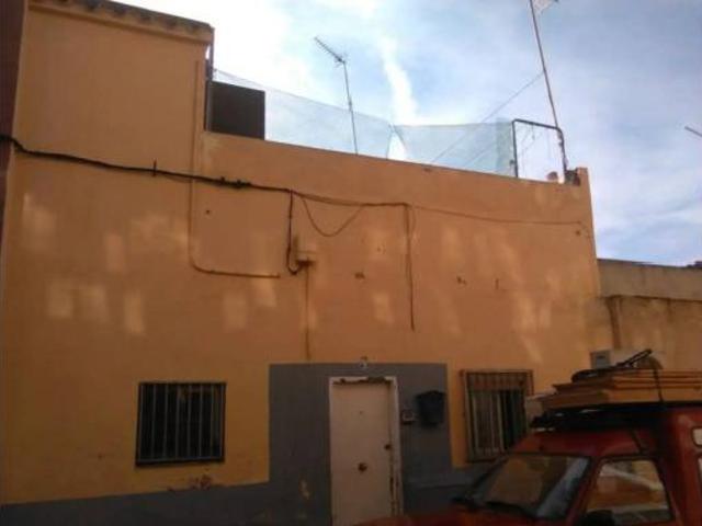 Chalet en venta en Almeda, Baix Llobregat