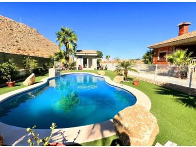 Chalet en venta en Cox, Alacant / Alicante