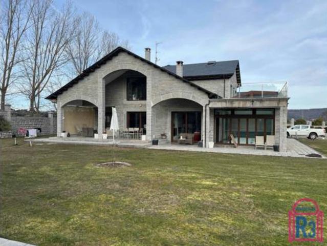 Chalet en venta en Cuadros, Castilla y León