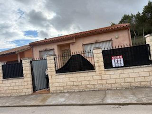 Chalet en venta en Huete, Castilla-La Mancha