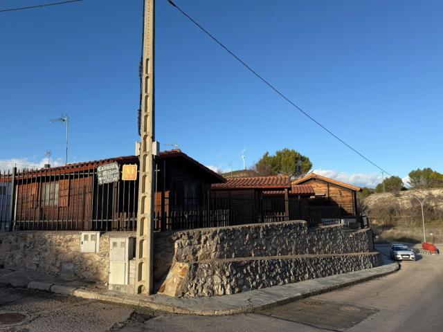 Chalet en venta en Tinajas, Castilla-La Mancha