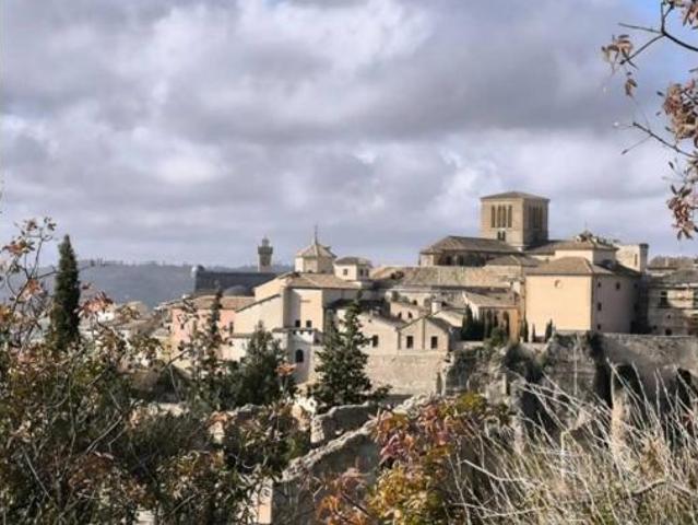 Chalet en venta en Barrio del Castillo, Cuenca