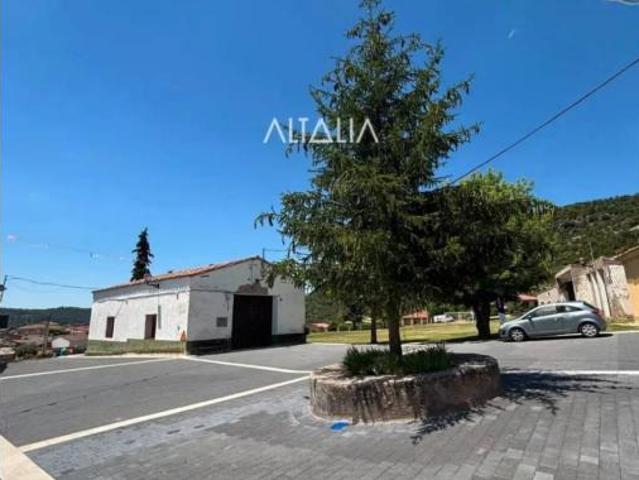 Chalet en venta en Poyatos, Castilla-La Mancha