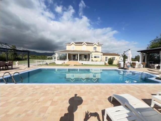 Chalet en venta en Cullera, València / Valencia