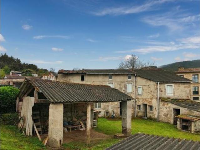 Chalet en venta en Ledoño, A Coruña