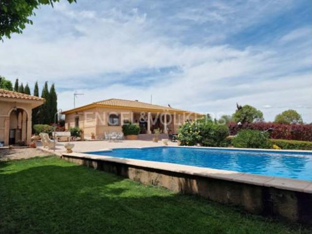 Chalet en venta en Daimiel, Castilla-La Mancha
