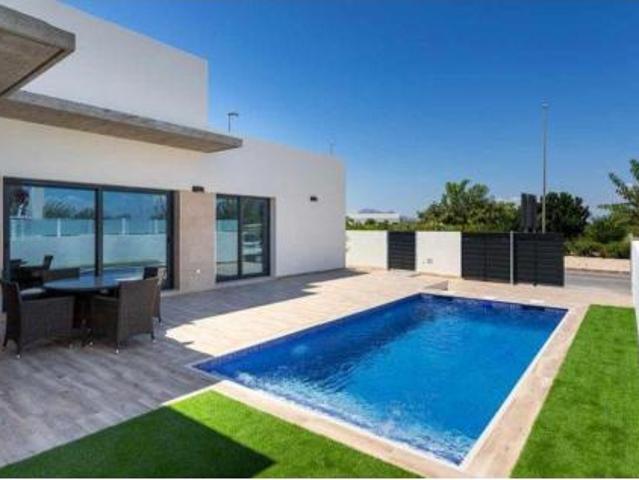 Villa en venta en Daya Nueva