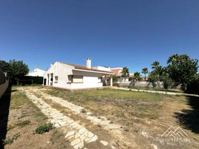 Chalet en venta en Riumar, Baix Ebre