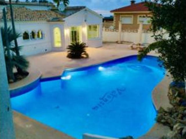 Chalet en venta en Montgó, Dénia