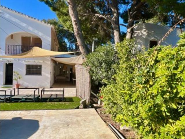Chalet en venta en les Rotes, Dénia