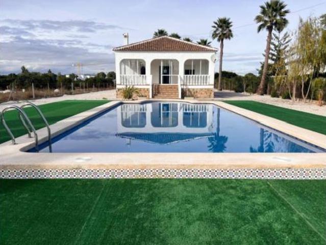 Chalet en venta en Dolores, Valencia