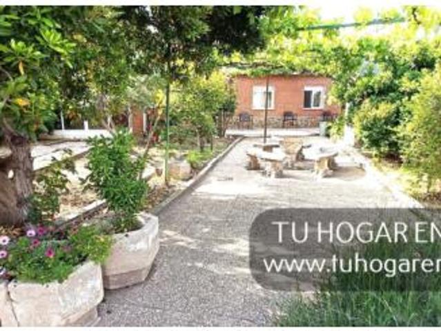 Villa en venta en El Álamo