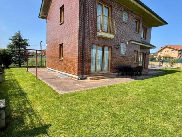 Chalet en venta en Guarnizo, El Astillero