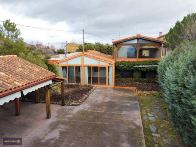 Chalet en venta en El Berrueco, Madrid
