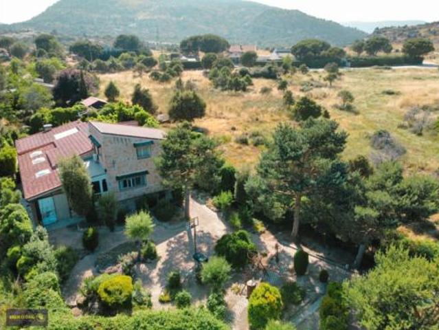 Chalet en venta en El Berrueco, Madrid