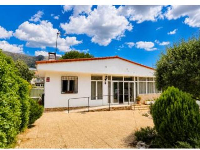 Chalet en venta en Mataelpino, El Boalo