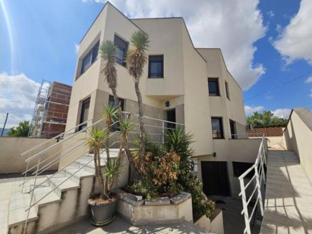 Chalet en venta en l'Alt Vinalopó / El Alto Vinalopó, Valencia