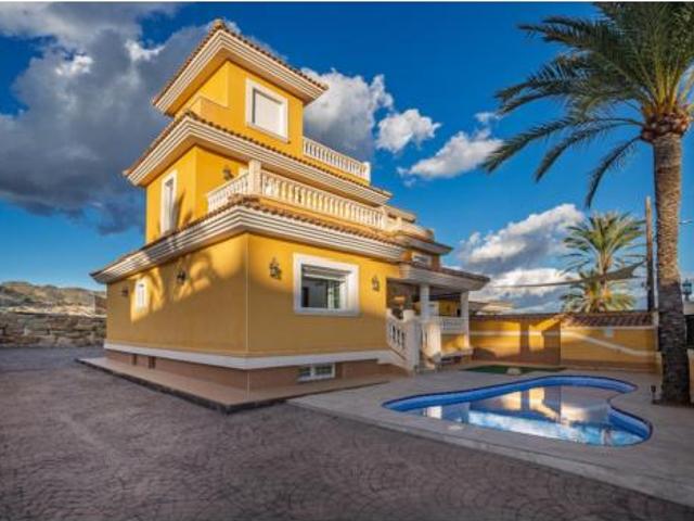 Chalet en venta en La Merced, l'Alacantí