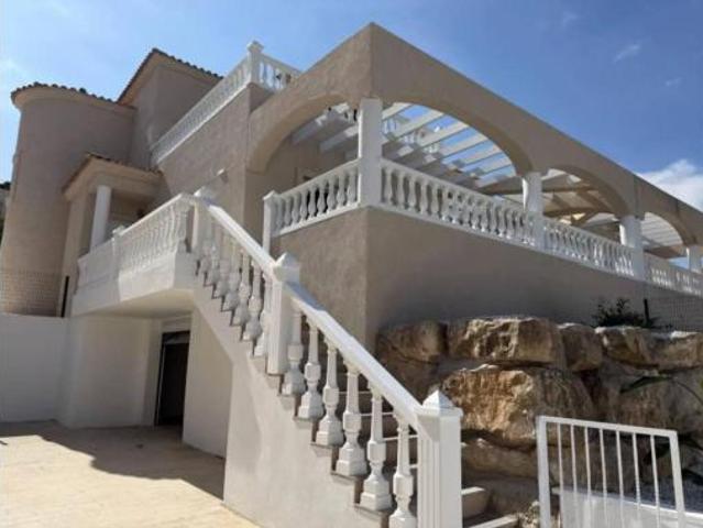 Chalet en venta en La Merced, l'Alacantí