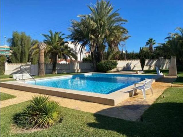 Chalet en venta en Platja de Mutxavista, l'Alacantí