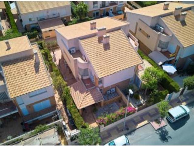 Chalet en venta en Platja de Mutxavista, l'Alacantí