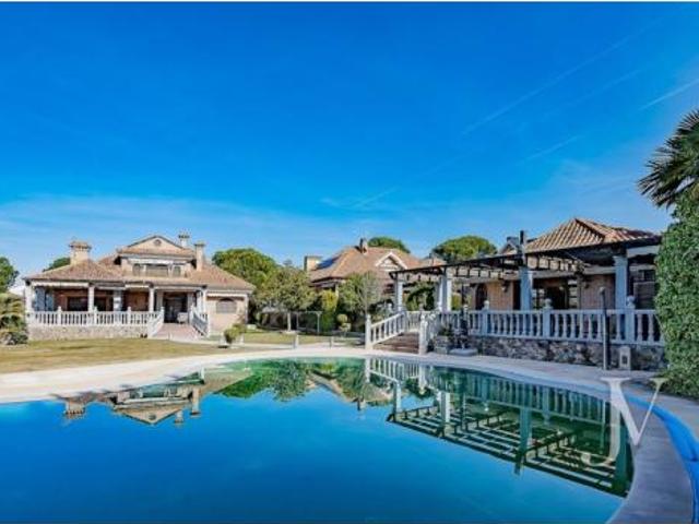 Villa en venta en El Casar, Valdelosllanos